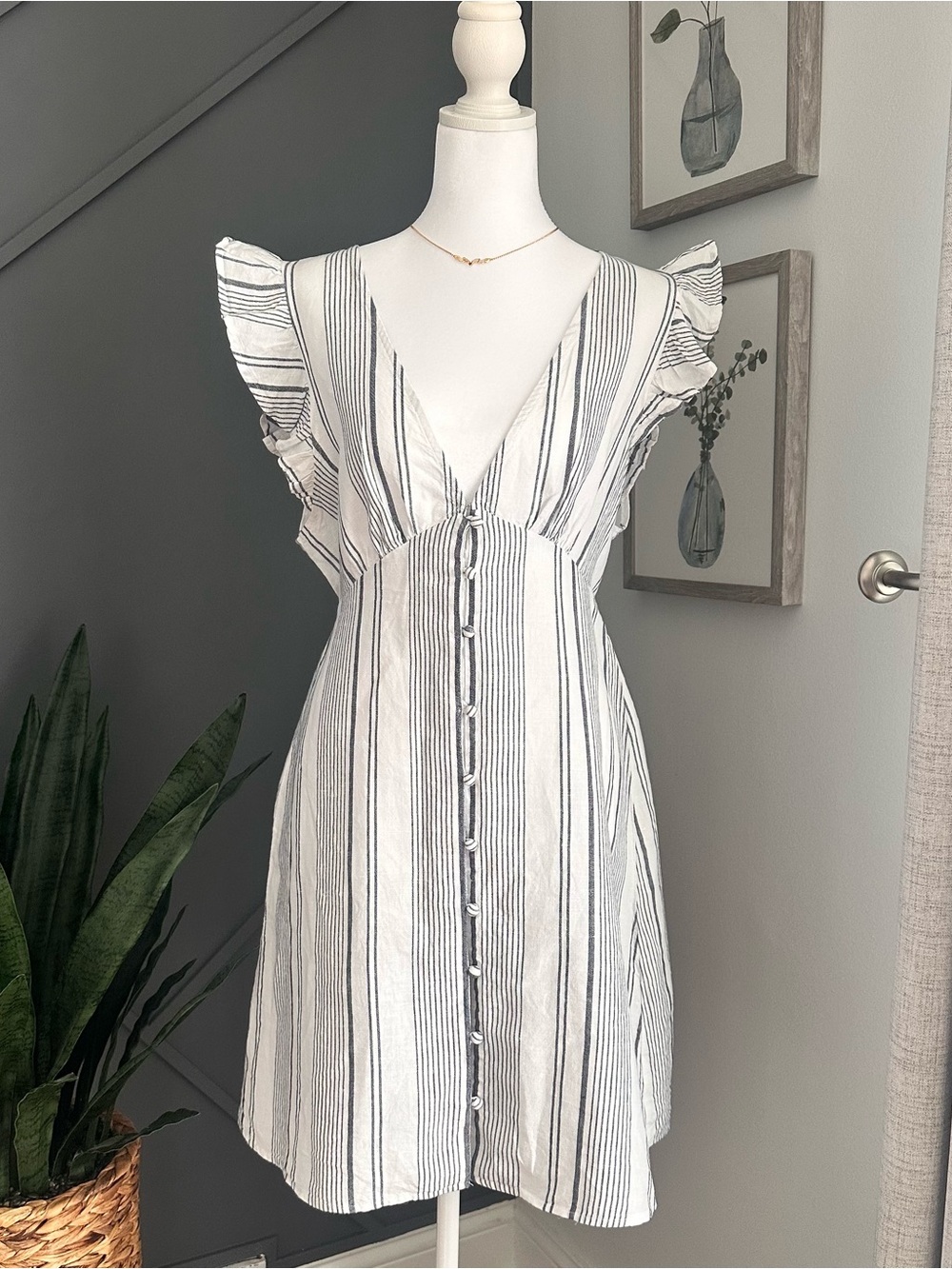 Forever 21 Lightweight White and Gray Striped V-Neck Emperial Button Dress XL